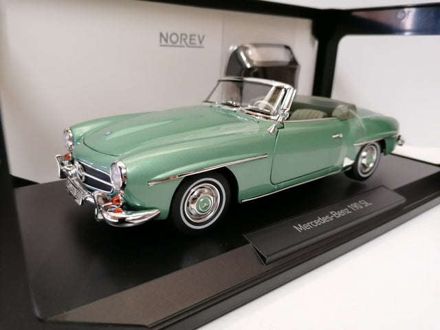 1:18 MERCEDES BENZ 190 SL 1957 LIGHT GREEN METALLIC DIECAST, DIECAST CAR, COLLECTABLE CAR.