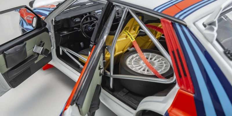 LANCIA DELTA INTEGRALE SANREMO #5  1'92 1/18 DIECAST, DIECAST COLLECTABLES