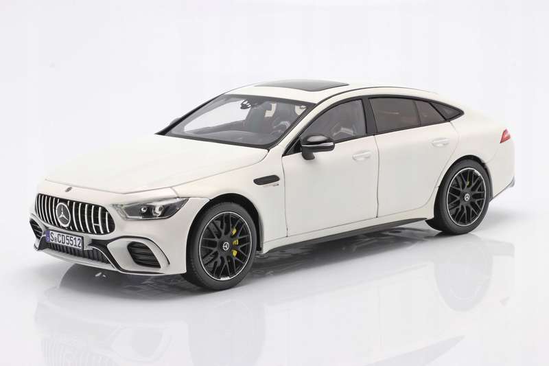 MERCEDES-AMG GT S 4-MATIC WHITE 2019 1/18 DIECAST, DIECAST CAR, COLLECTABLE CAR.