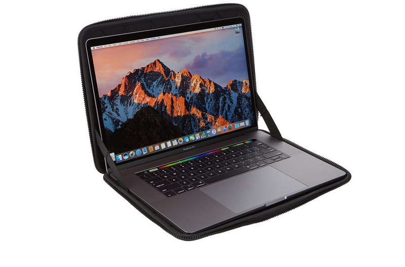 Thule Gauntlet 3.0 MacBook Pro Sleeve 13" - Black