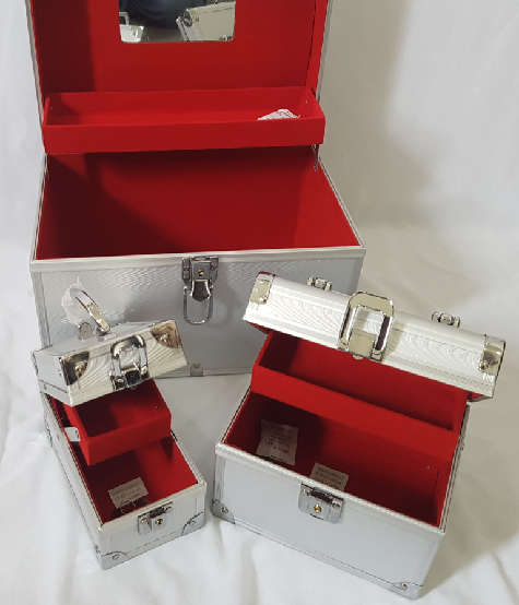 Vanity Case Silver L1 (Set of 3)