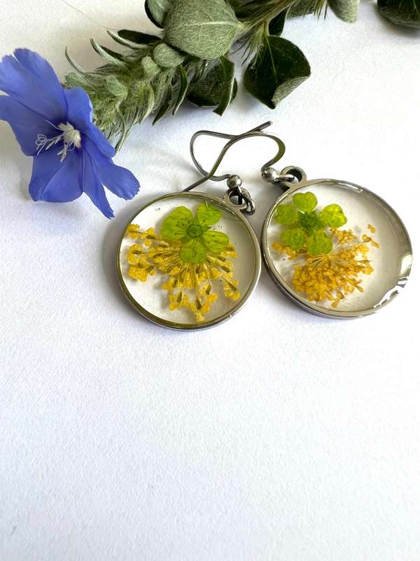 Yellow Fynbos Blast Silver Round Frame Resin Jewellery