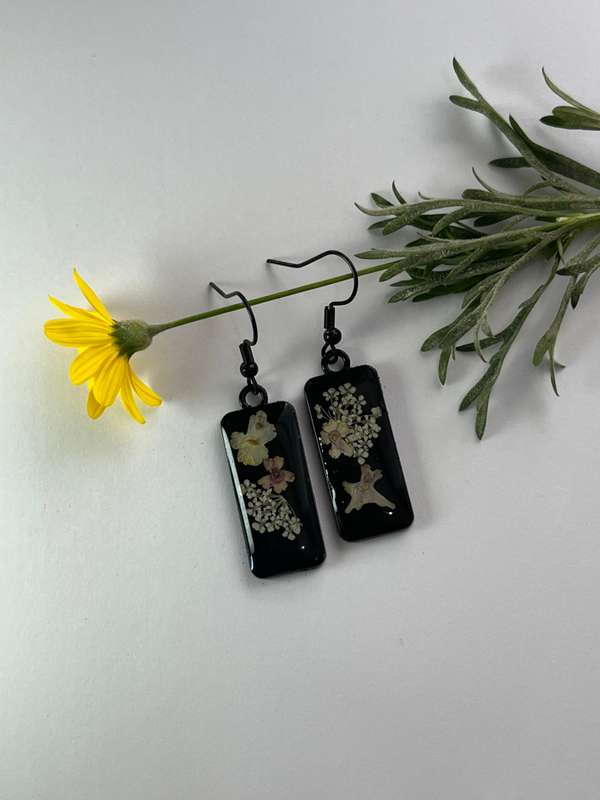 Fynbos Blast Black Rectangle Resin Earrings