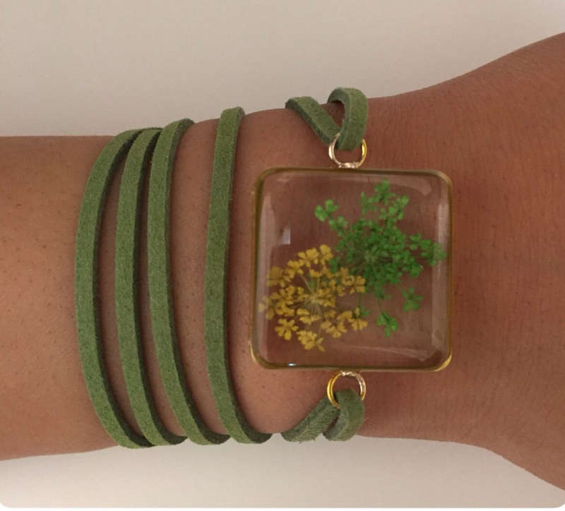 Spring Blast Resin Bracelet