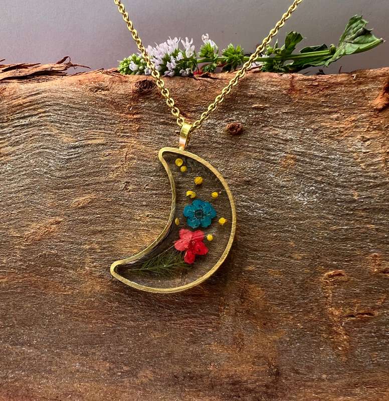 Fynbos Blast Moon Shape Resin Jewellery