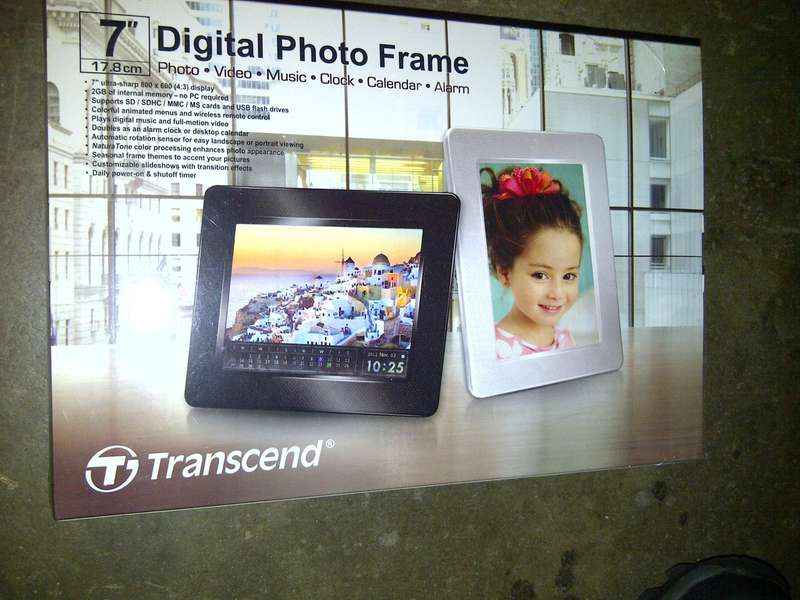 Transcend 7" Digital Photo Frame (Black)