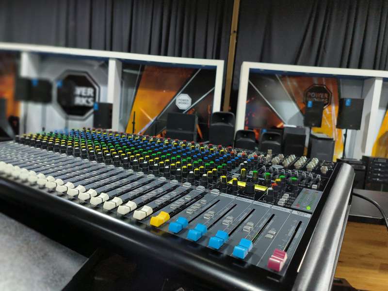 Power Works MX3206 BT-U Analogue Mixers - Each - Black