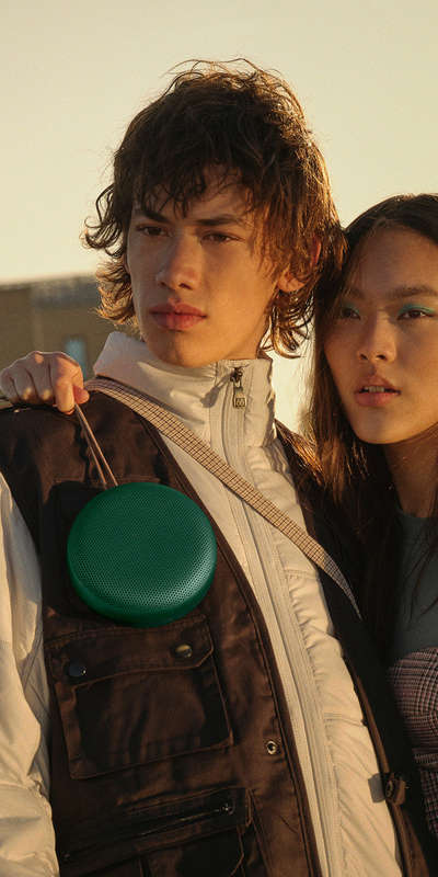 Bang & Olufsen BeoPlay A1 portable bluetooth speaker - Green