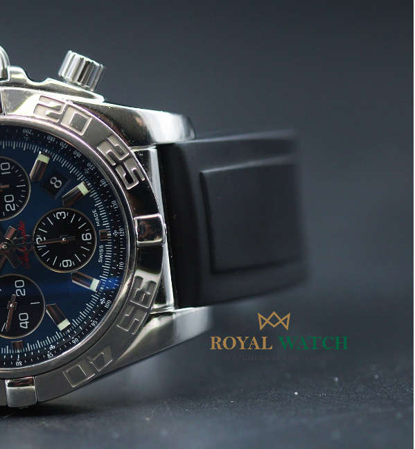 Breitling Chronomat 44mm Blue Dial - AB0110 ()