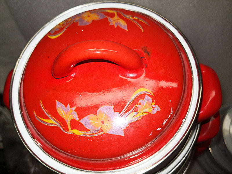 Defects Stock Clearance - Heavy Gauge Red Floral Enamel Pot