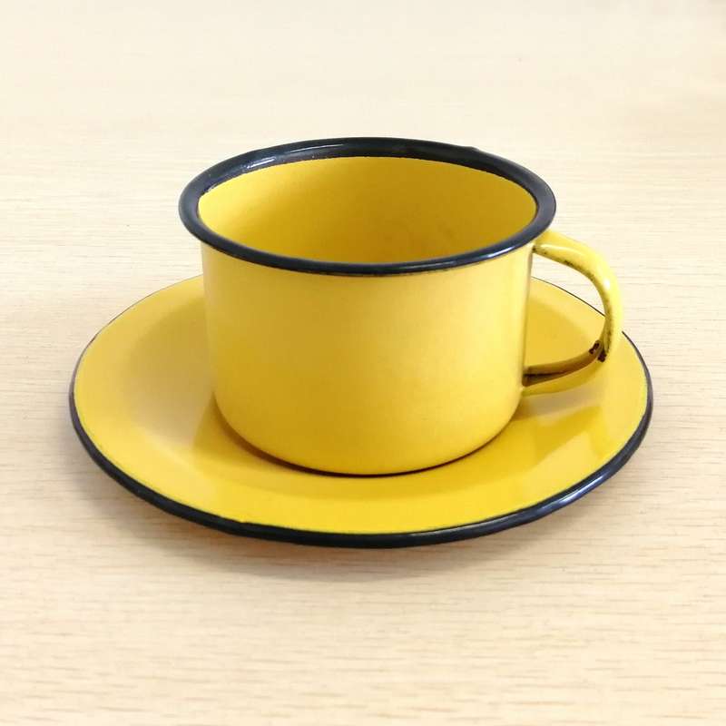 New World Enamel 9cm Mug with 15cm Saucer Set
