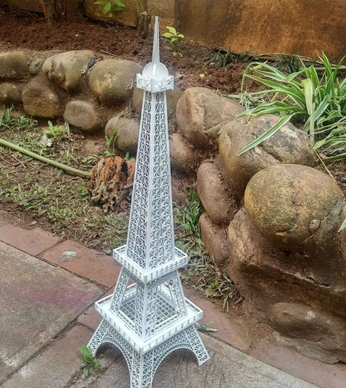 Eiffel Tower - Gold