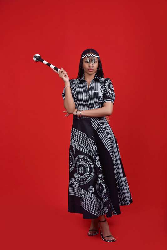 Ladies - KwaNtu Maxi-Shirt Dress (BLK)
