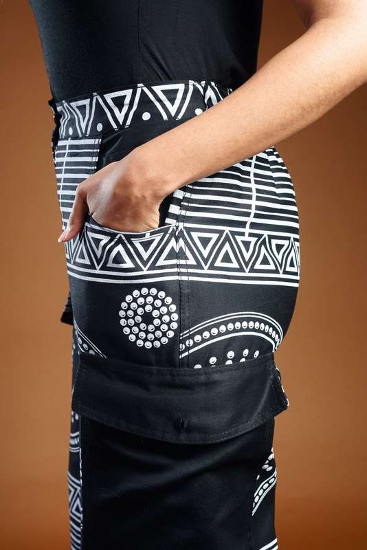 Ladies - KwaNtu Cargo Pants (BLK)