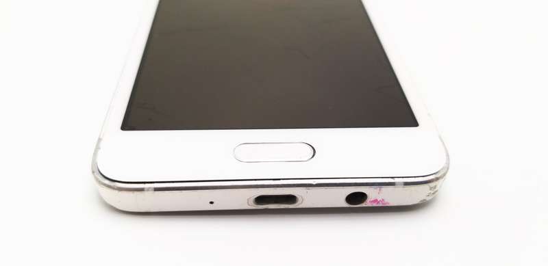 Samsung Galaxy A3 (2015 Edition) White - Dead LCD - Cracked Screen! Price Lowered!