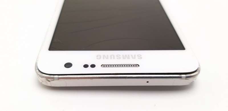 Samsung Galaxy A3 (2015 Edition) White - Dead LCD - Cracked Screen! Price Lowered!