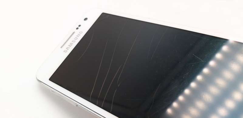 Samsung Galaxy A3 (2015 Edition) White - Dead LCD - Cracked Screen! Price Lowered!