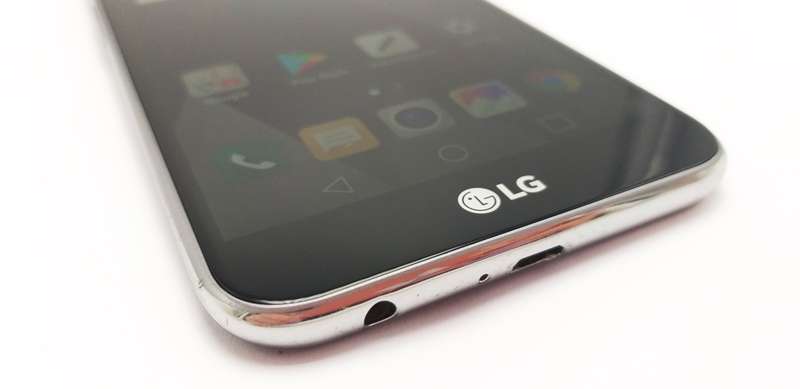 LG K10 (2017) 16GB Grey - Bright Spots on LCD! - Price Lowered!
