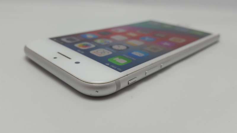 iPhone 7 Silver 128GB - Great Condition - Amazing Value! (6 Month Warranty)