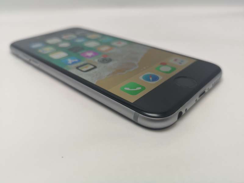 iPhone 6 Space Gray 16GB - No Touch ID - Good Condition! Amazing Value!