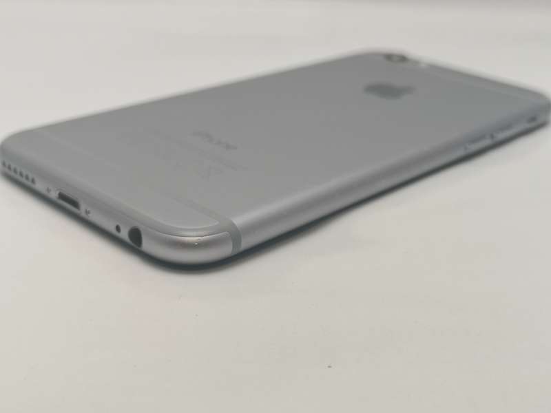 iPhone 6 Space Gray 16GB - No Touch ID - Good Condition! Amazing Value!