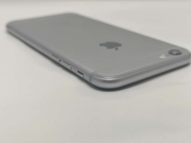 iPhone 6 Space Gray 16GB - No Touch ID - Good Condition! Amazing Value!