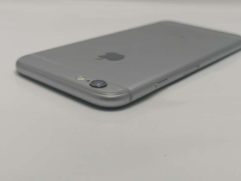 iPhone 6 Space Gray 16GB - No Touch ID - Good Condition! Amazing Value!