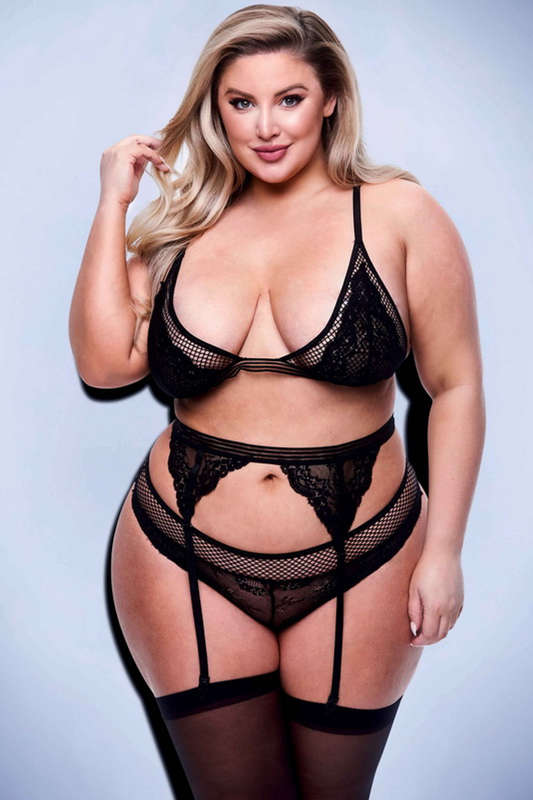 Plus Size Black Boudoir Beauty Lace & Mesh Lingerie Bra Set
