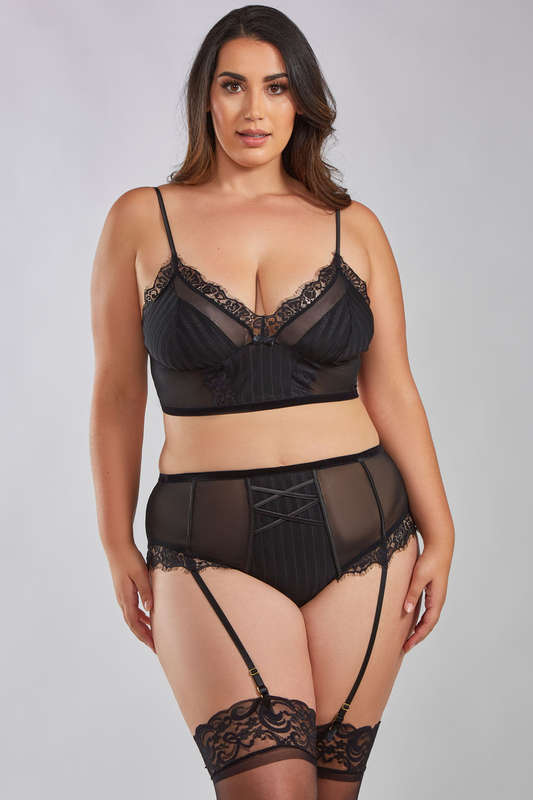 Plus Size Black Selena Bra & Gartered Panty Set