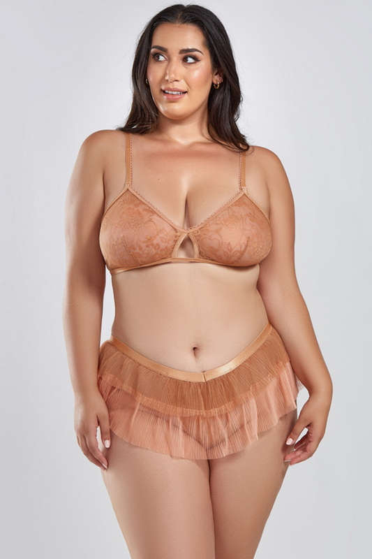 Plus Size Amber Lace Bra & Skirted Panty