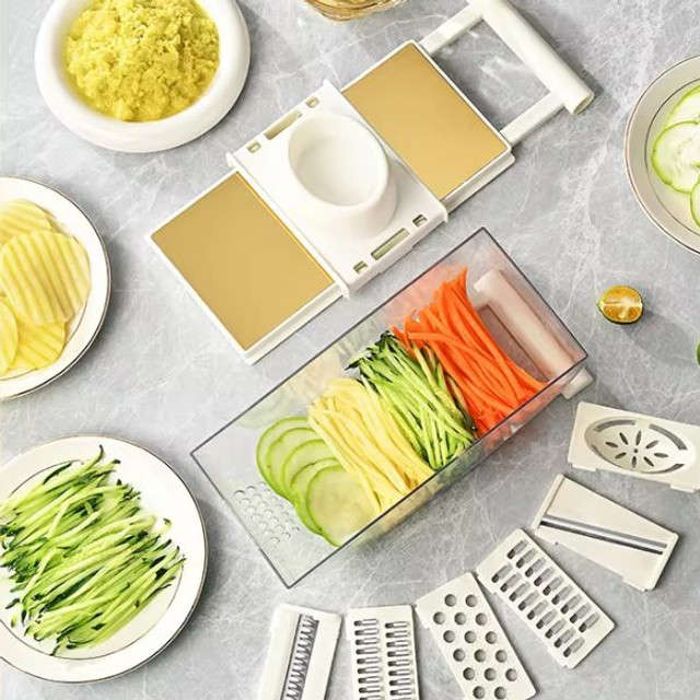 Multifunctional Vegetable Slicer with Container