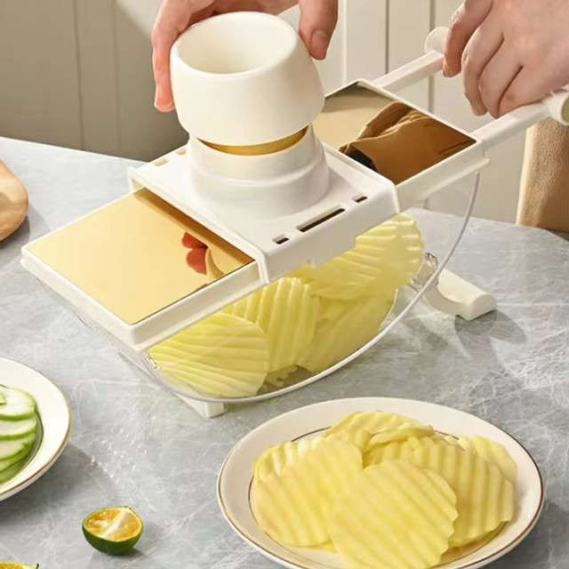 Multifunctional Vegetable Slicer with Container