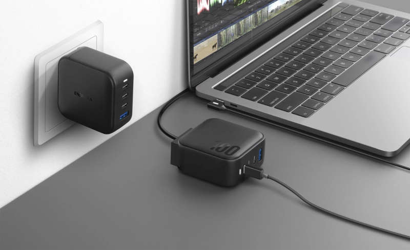 TravelHub GaN100 4-Port Wall Charger - Two plug-in modes