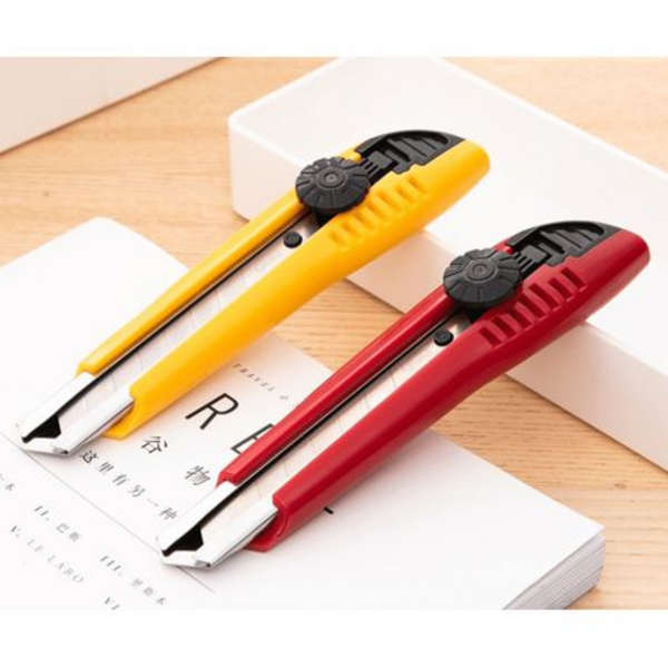 Deli Pro Snap-Off Blade Cutting Knife - 2043