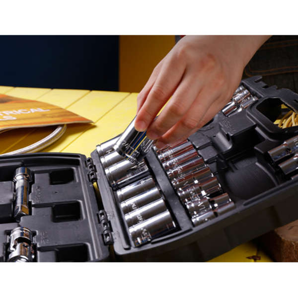 Deli 32-Piece 12.5mm Socket Set - DL1032
