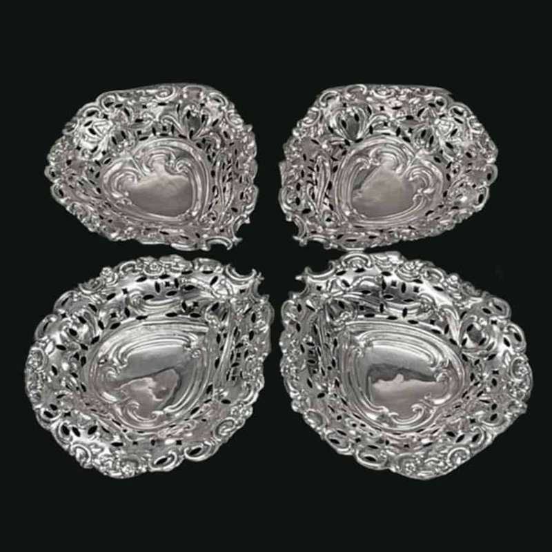 Hallmarked  Silver Heart Shaped Bon Bons 1899