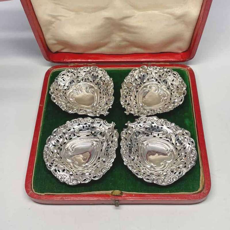 Hallmarked  Silver Heart Shaped Bon Bons 1899