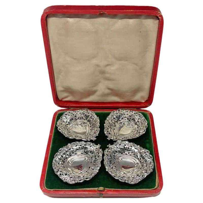 Hallmarked  Silver Heart Shaped Bon Bons 1899