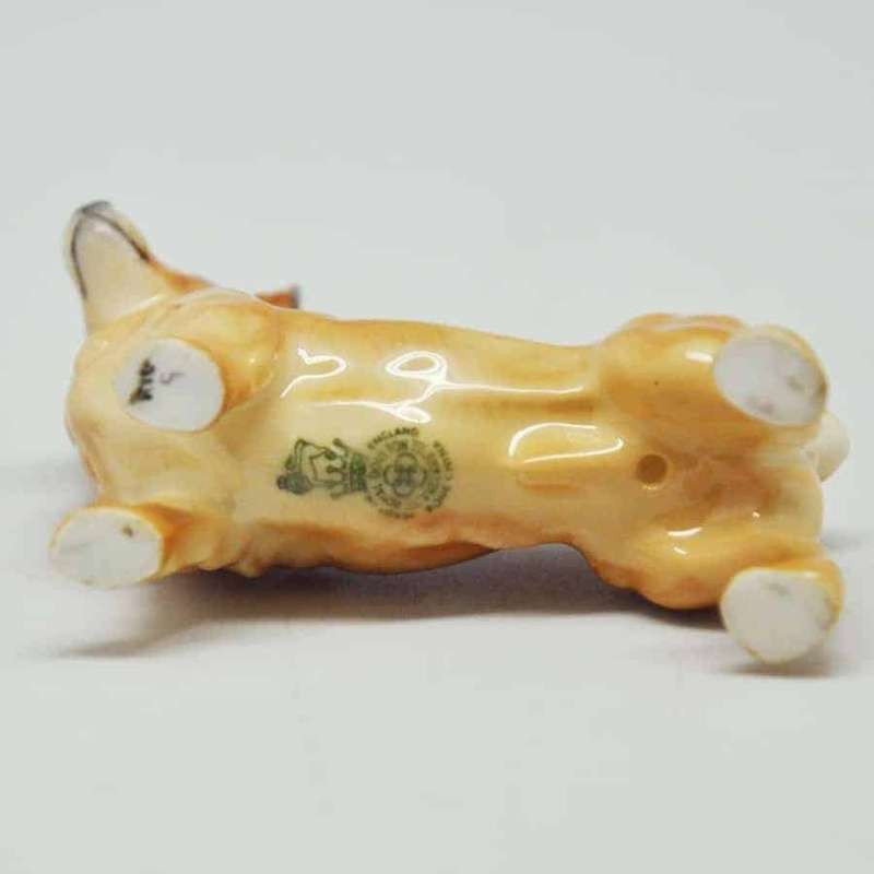 Royal Doulton Miniature Welsh Corgi Figurine K16