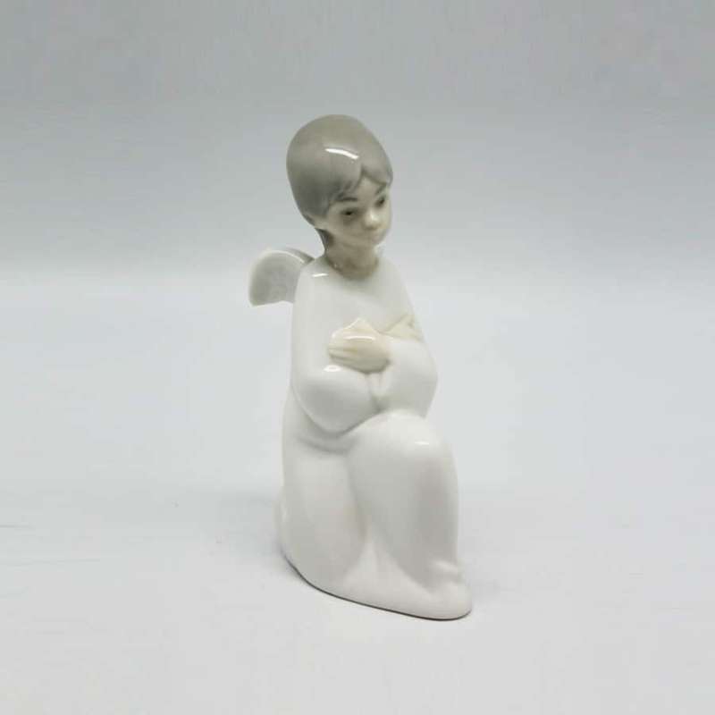 Nao Small Angel Figurine