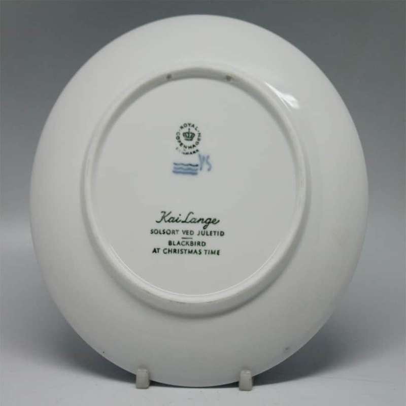Royal Copenhagen Blarkbird at Christmas Time Christmas Plate