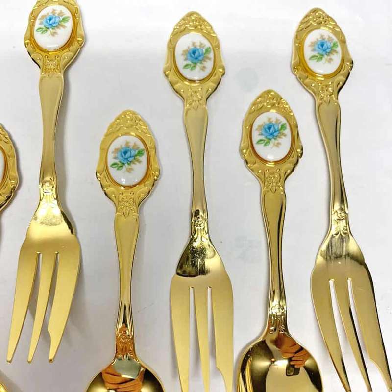 Eetrite 24ct Gold Plated Royal Albert Moonlight Rose 12 Place Setting