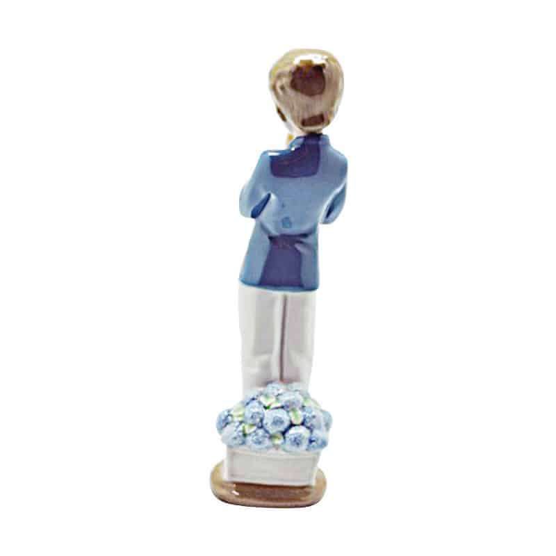 Lladro Nao Boy Praying