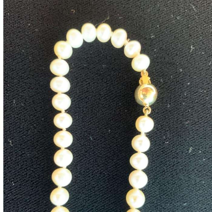 Cultured Pearl Necklace 9 Carat Gold Clasp Bead