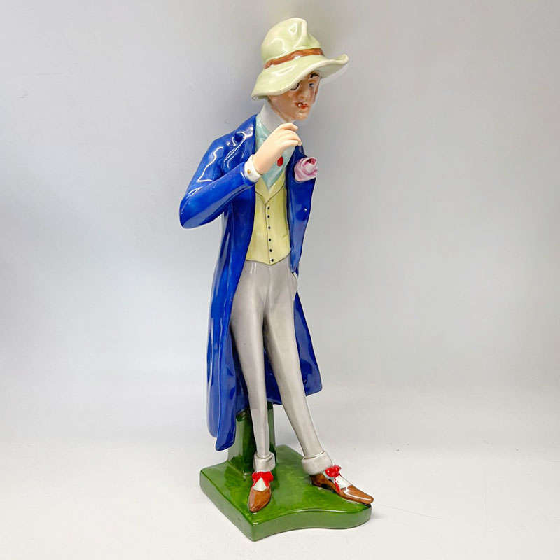 Amphora Man in Blue Coat 1918 to 1939 Turn Teplitz