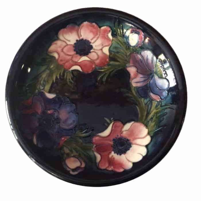 Moorcroft Anemone Pattern Plate On A Cobalt Blue Ground 21 cm