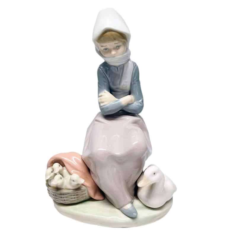 Lladro Girl The Duck Seller