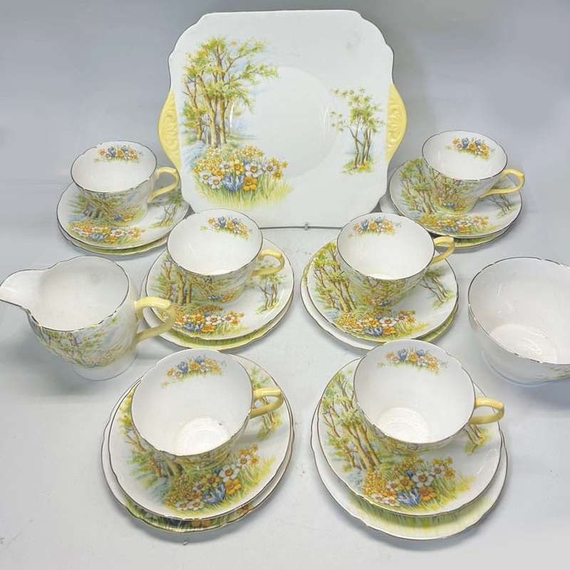 Shelley Daffodil Time Tea Set