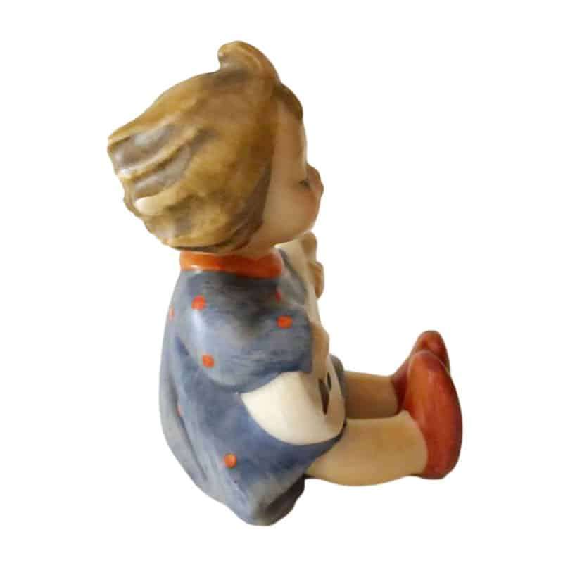 Hummel Figurine Joyful Girl With Guitar