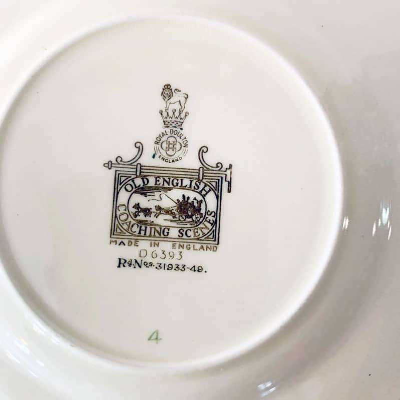 Royal Doulton Old English Coaching Scenes Square Plate D6393